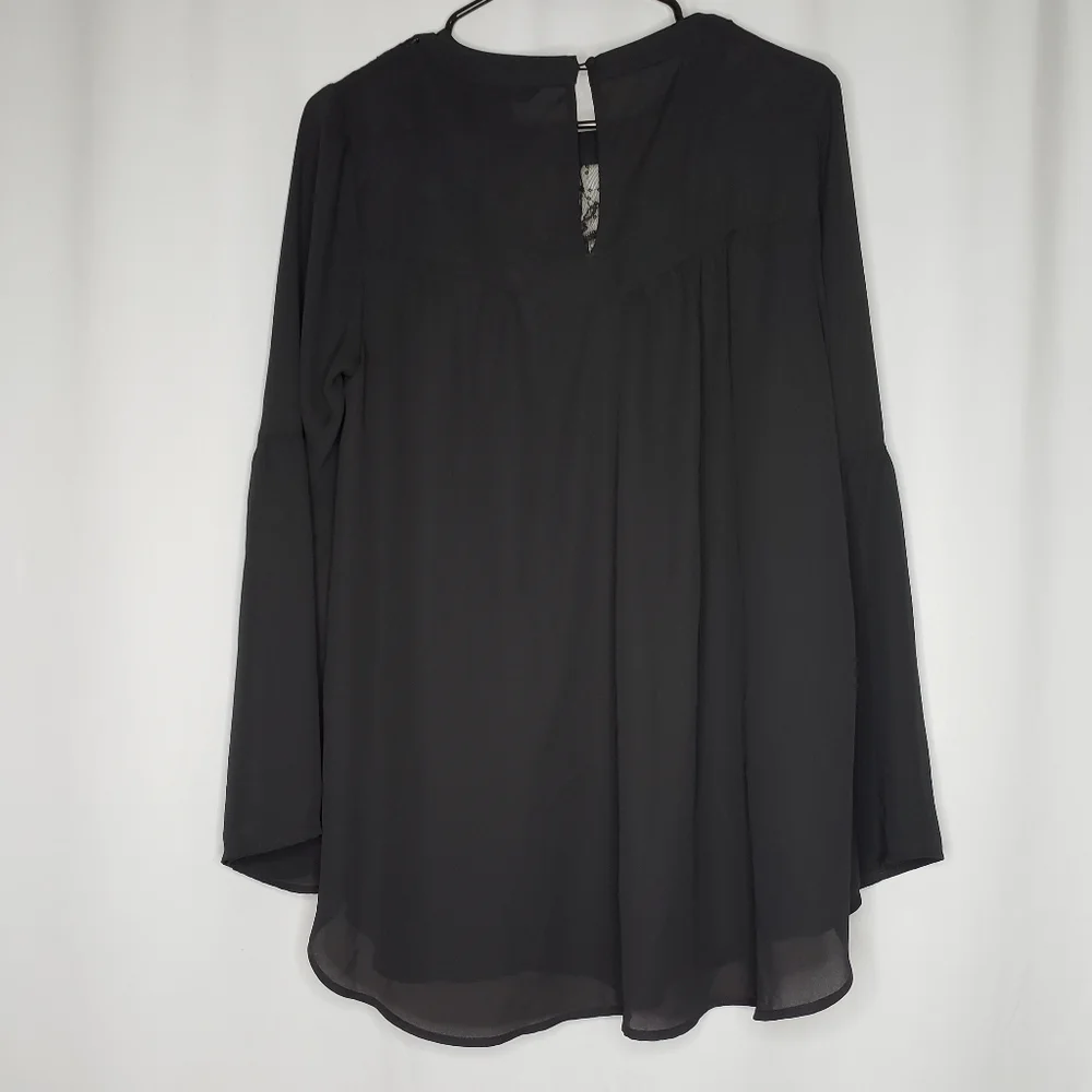 Women's long sleeve Express blouse size Medium - Picture 5 of 6